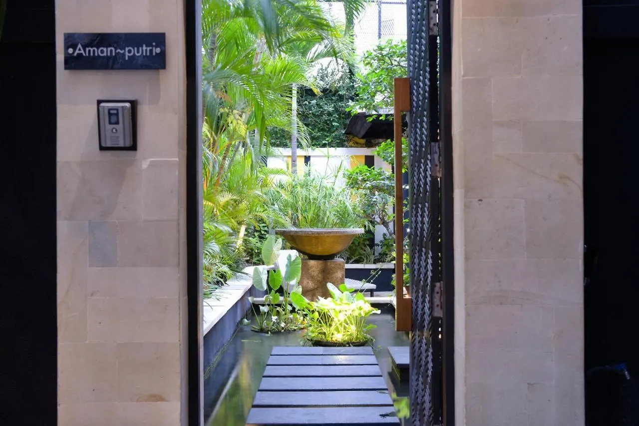Amanputri Villa Seminyak 0*,