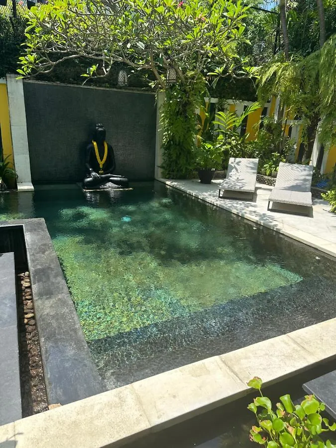 סמיניאק Amanputri Villa אינדונזיה