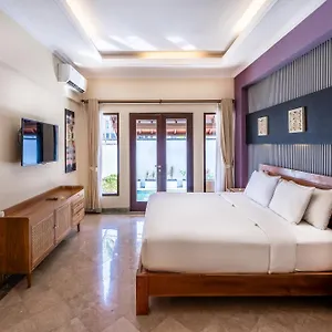 The Club Villa
