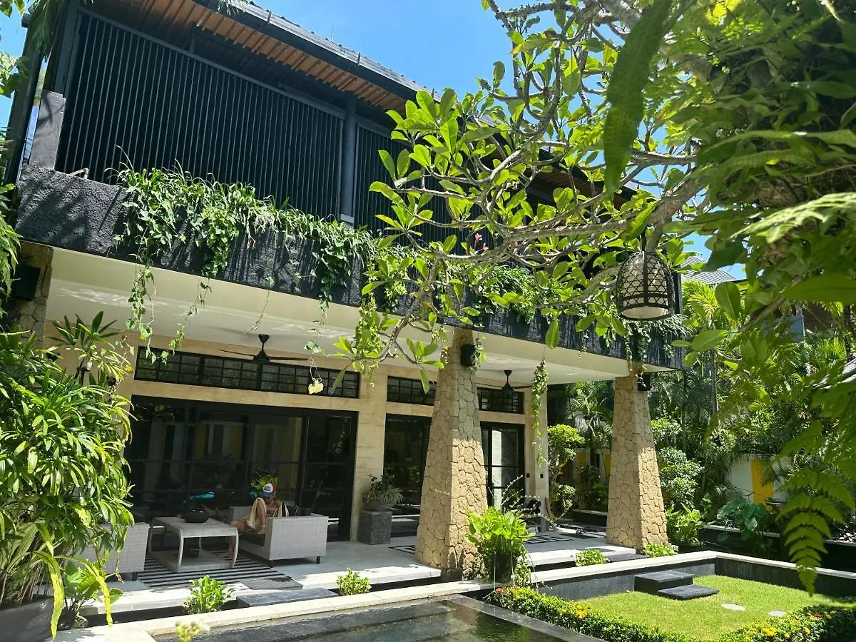Amanputri Villa Seminyak 0*,  Indonesien